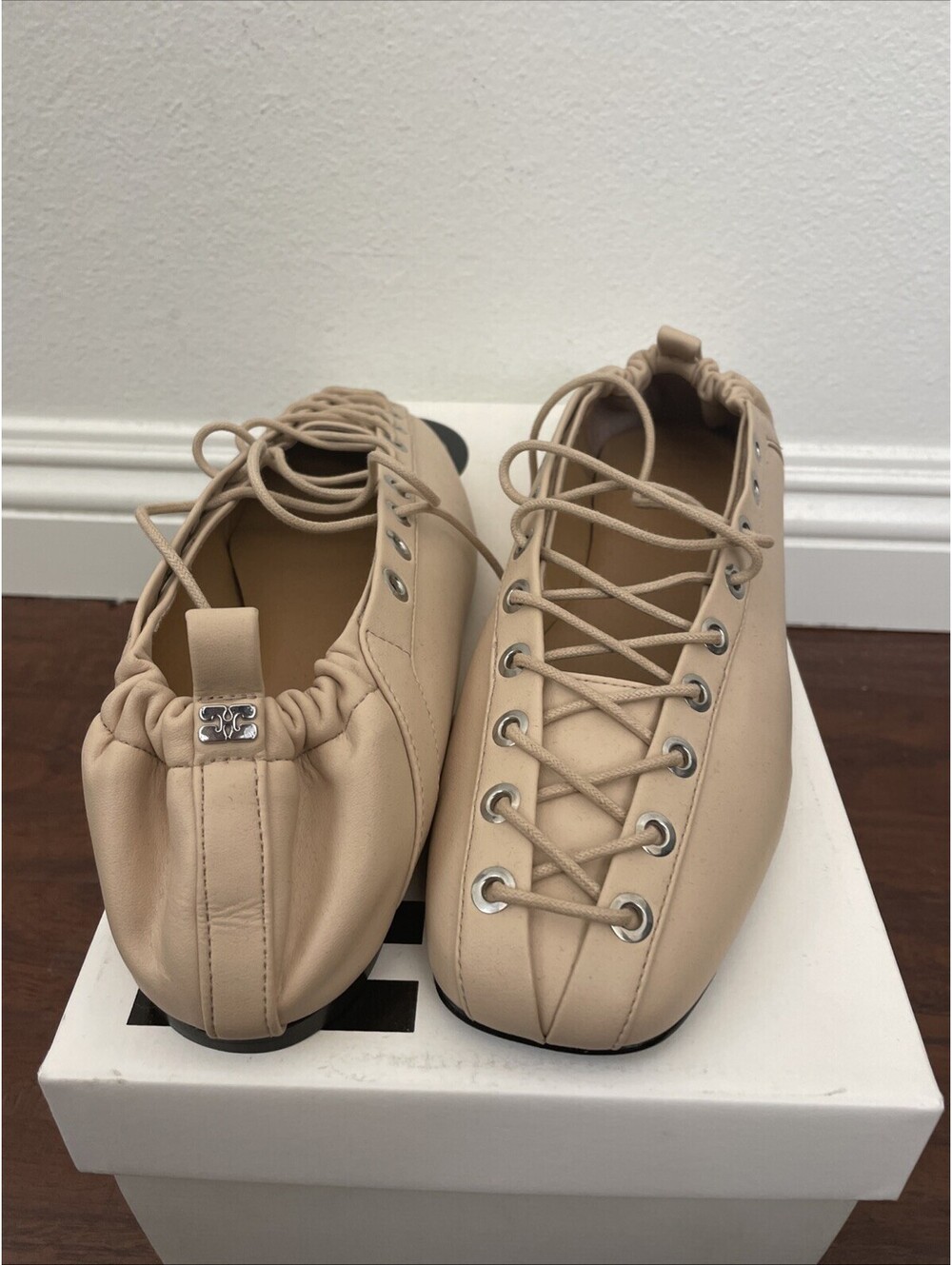 GANNI Lace Up Ballerina Eyelet Flat Ballet Shoes BEIGE SIZE 40 NIB $495MSRP - Picture 5 of 7